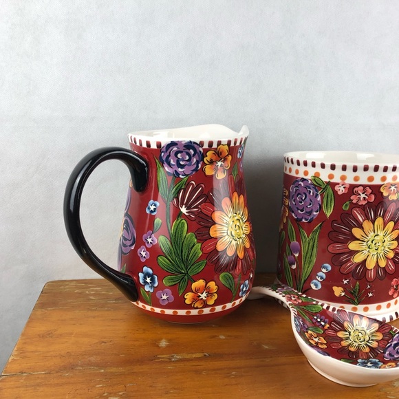 Dolly Parton Floral Kitchen Set - Picture 4 of 10